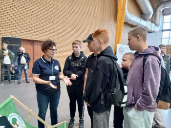 89b37b14-d5f8-4583-bdc8-ecb7c805df5b