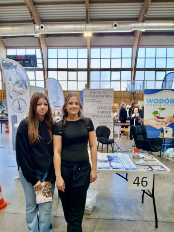 a39f4327-7f2b-41e9-b477-94e96bf16f17