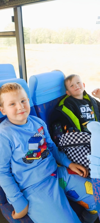 73d9bdf8-0f3a-42cf-baf2-875f76216056