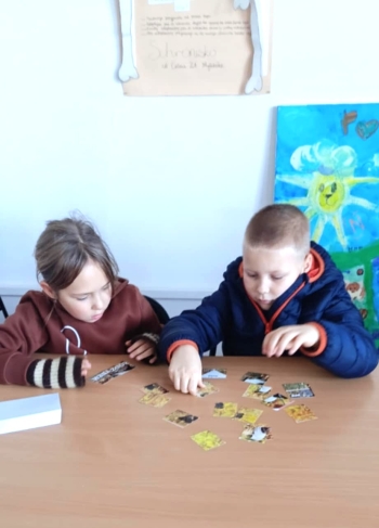 6b894162-eeb6-4e26-b9f8-a7135134a4e2