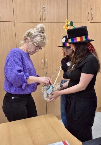 06f653f6-47c6-40b7-952c-34fb93651175