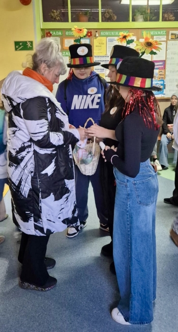 ada149ea-8504-4932-a187-01c7e303a194