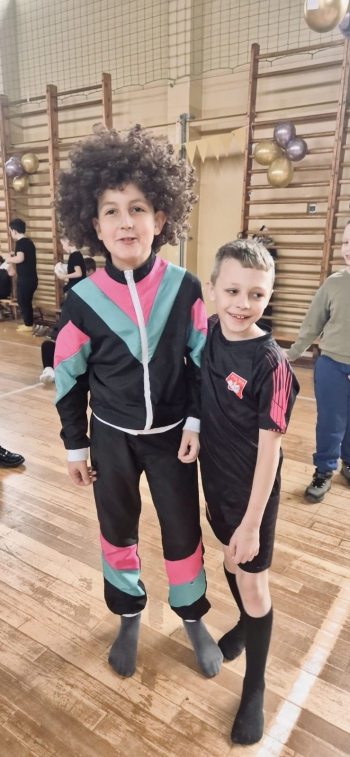 07f096fa-4ca8-4257-bc7a-d261119018a7