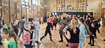 32b05769-d546-4887-84f0-1435f868d60e