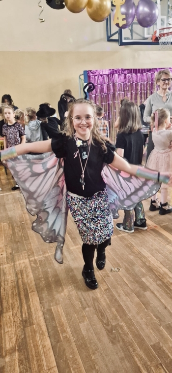 90d8fad5-be47-47d4-9285-466e7ea46a79