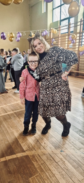 e2fe19f1-2e76-4dcb-9a7b-f40e001d29f8