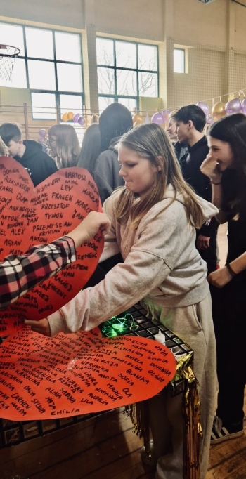 e3a98a43-dfec-4530-a8c6-348e70cb5b64