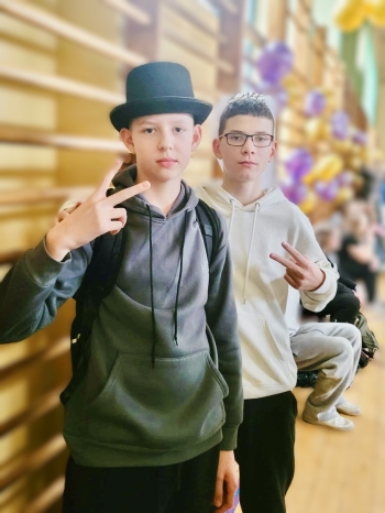 8a95aeb3-8d80-4953-8cec-085e3e1ec2a1