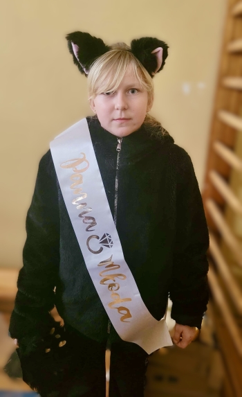 374e8832-c639-47a6-9933-0abc95b7c0cd