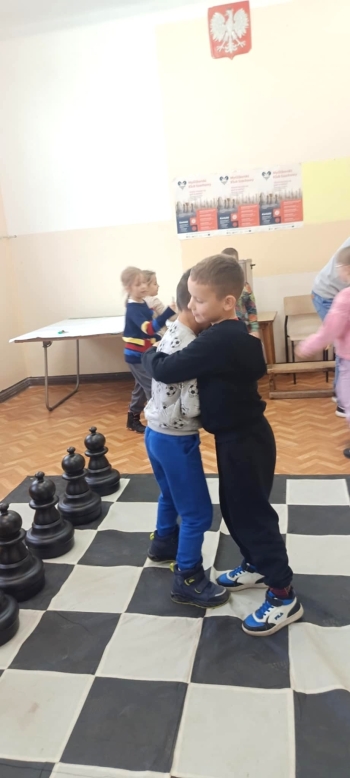 aa204c6b-72d3-4d9b-b106-3dd2eb807ca5