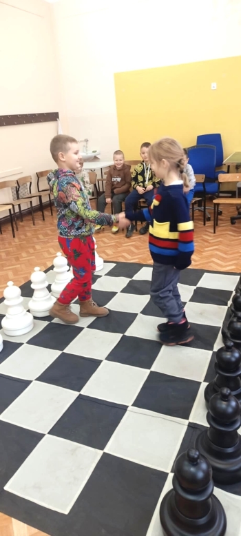 469dae8b-c8f2-42dd-b6fc-717e52769295