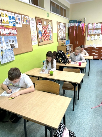 042850a9-16e3-4ac0-9043-b6ee20853d7e