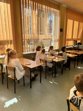 f7cc15c5-bd87-4af7-853d-40daf6db0ef5