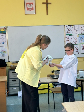 b98357df-7860-43e8-a7b2-0ceef494afc9