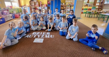 7a6ded1d-0da5-4419-8700-6cd155c7925e