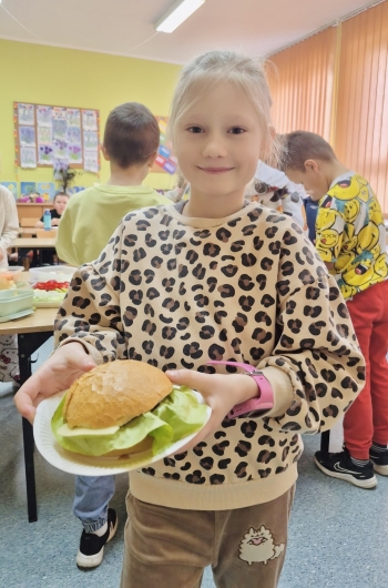 e96be540-2618-4f88-83a2-63013214e04d