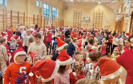 Roztańczone mikołajki 2025 - fotorelacja